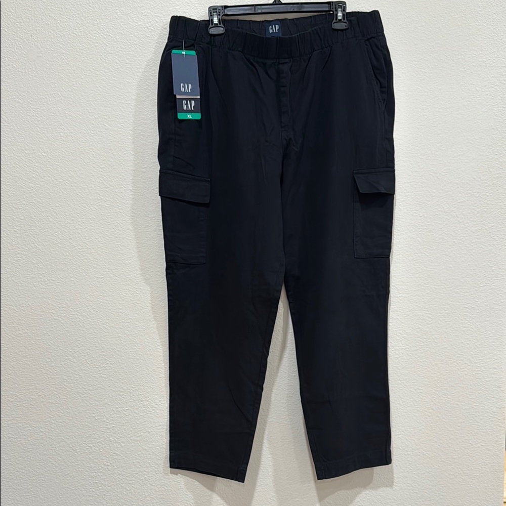 GAP Black Cargo Pants Relaxed Fit